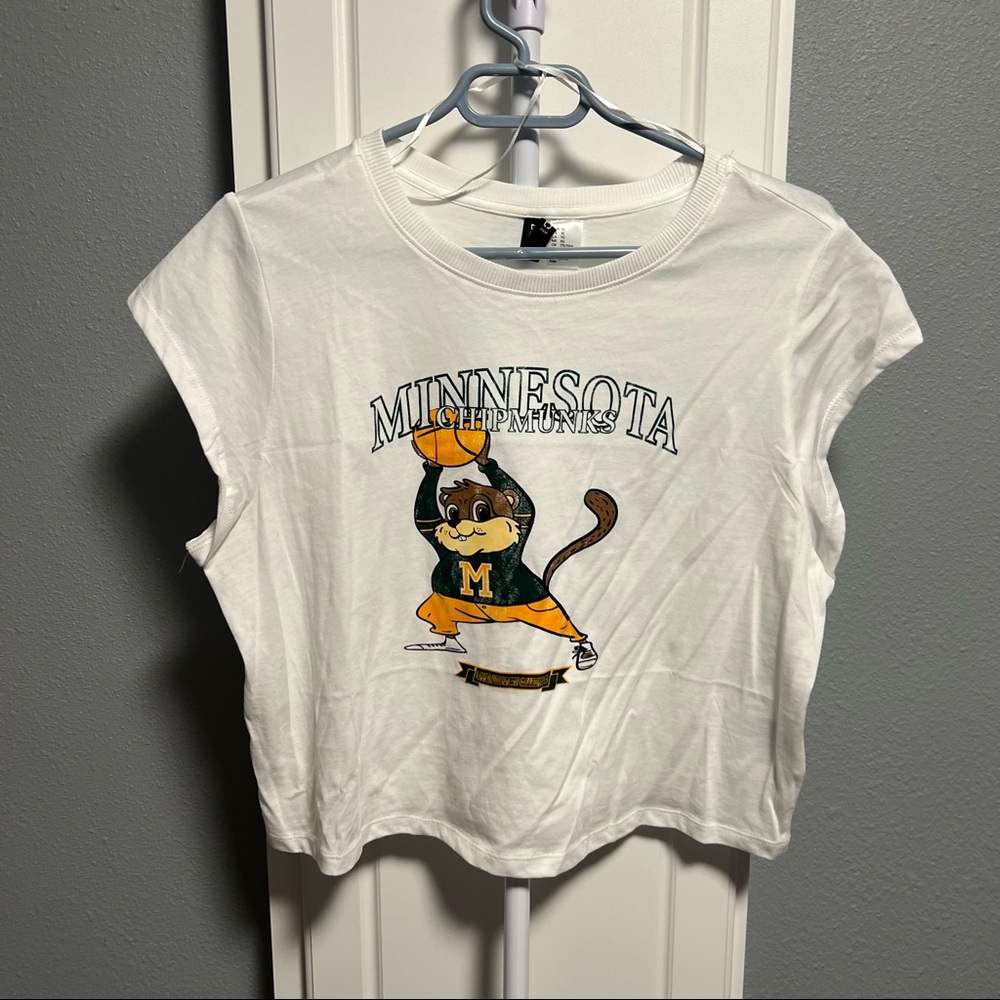 Divided Graphic Crop Top XL